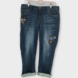 Democracy Jeans Women's 12 Embroidered Flowers Slim Straight Flood Stretch